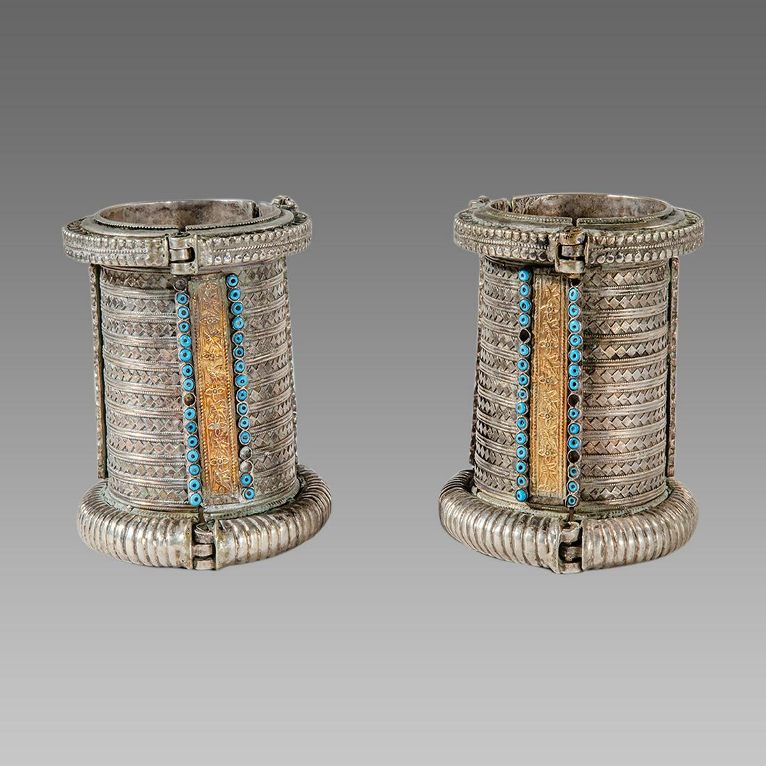 A Pair Of Tribal Art Silver Jewelry Bracelets (1 of 2)