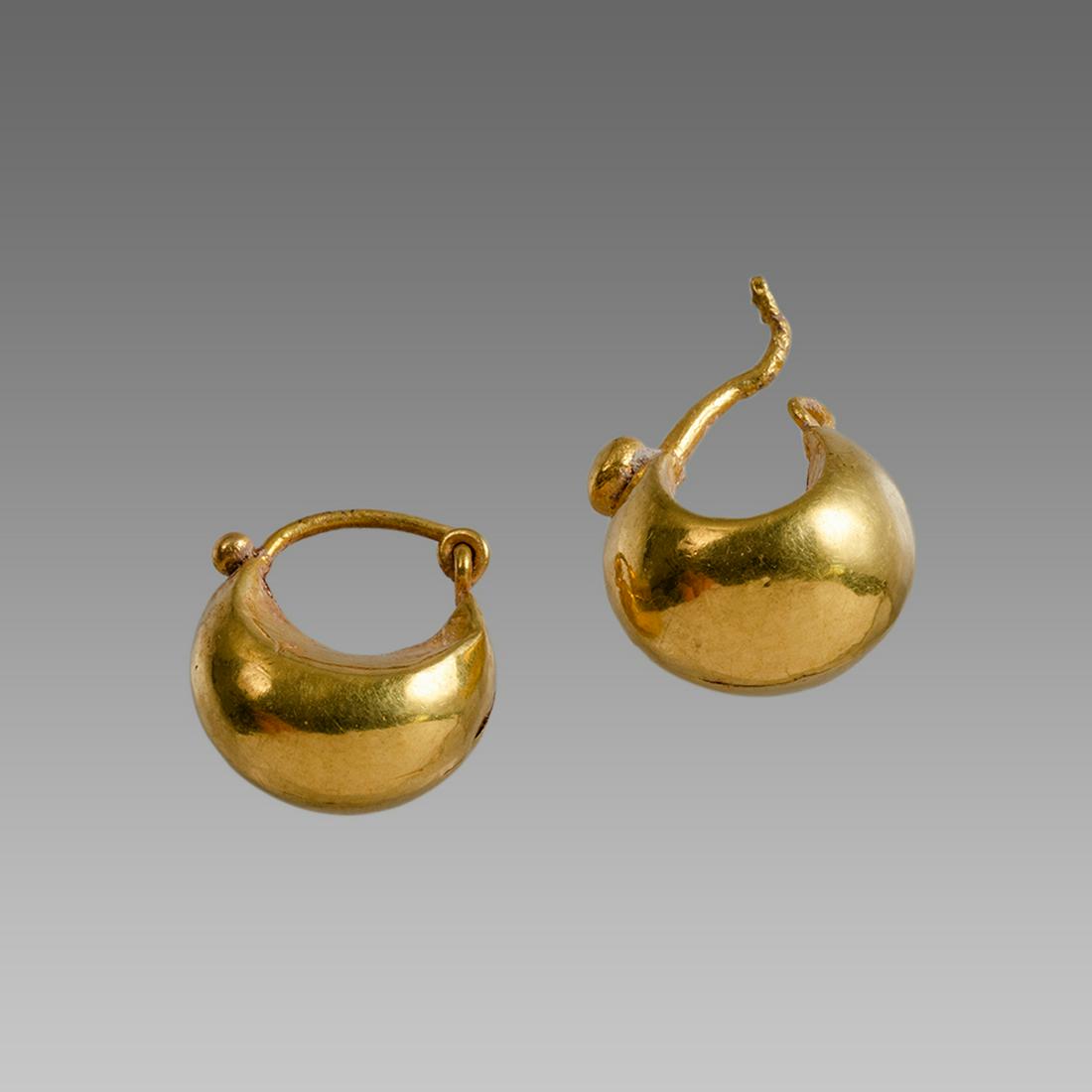 Roman Gold Pair Of Earrings c.1st-2nd century AD.` (1 of 3)
