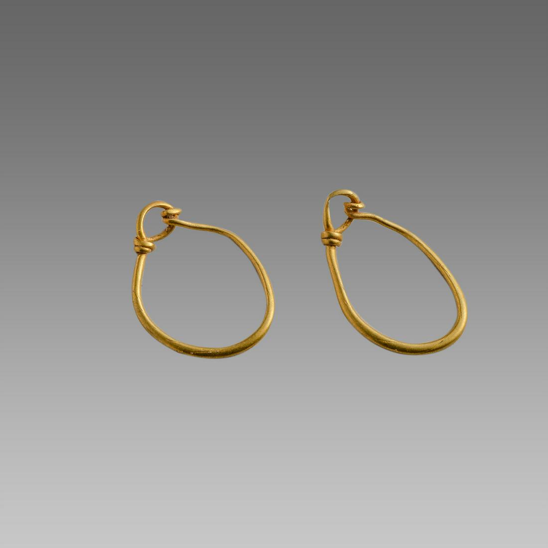 Ancient Roman Pair of Gold Earrings c.3rd cent AD. (1 of 1)