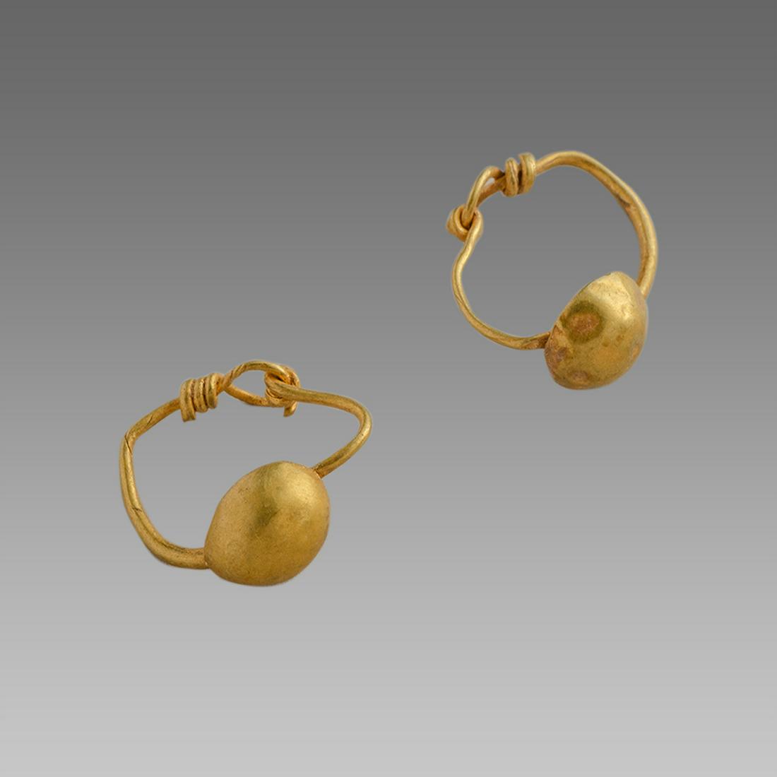 Ancient Roman Pair of Gold Earrings c.3rd cent AD. (1 of 1)