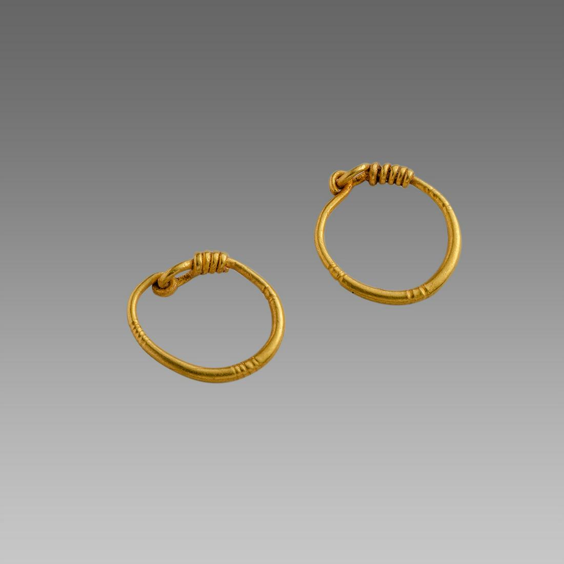 Ancient Roman Pair of Gold Earrings c.3rd cent AD. (1 of 1)