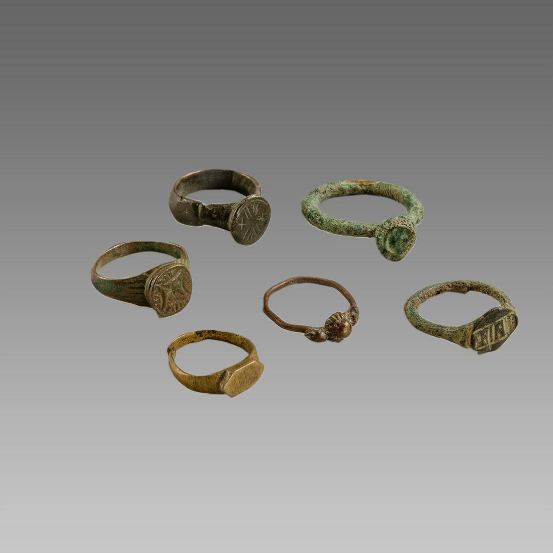 Lot of 7 Ancient Roman Bronze Rings c.2nd century AD. (1 of 1)