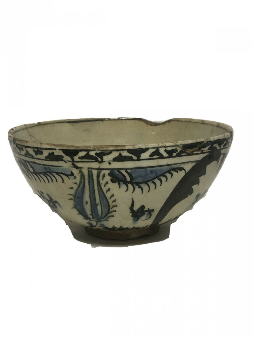 Turkish Ottoman Ceramic Bowl c.19th century AD. (1 of 3)