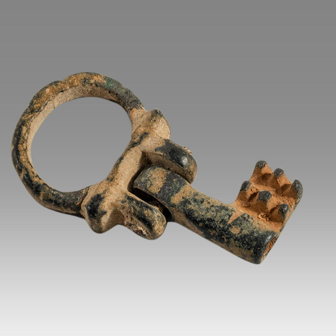 Ancient Holy Land Roman Bronze Key Ring c.2nd century (1 of 2)