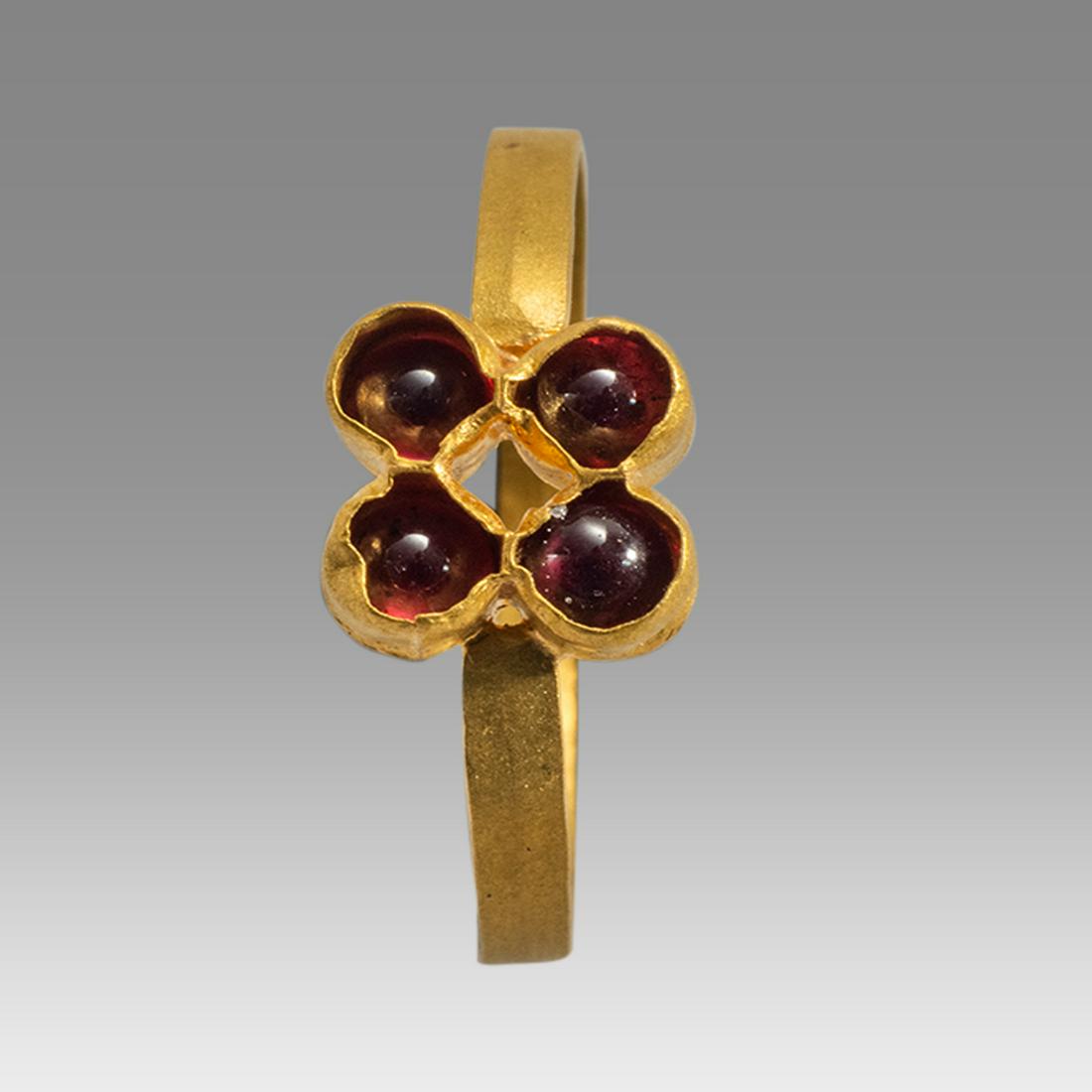 Ancient Roman Gold Ring with Garnet c.2nd-4th century (1 of 2)