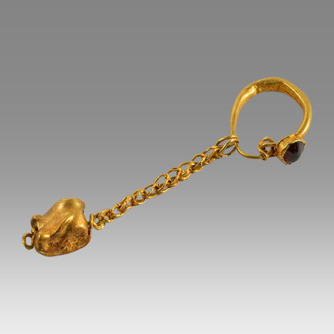 Ancient Roman Gold Earring c.1st-4th century AD. (1 of 1)
