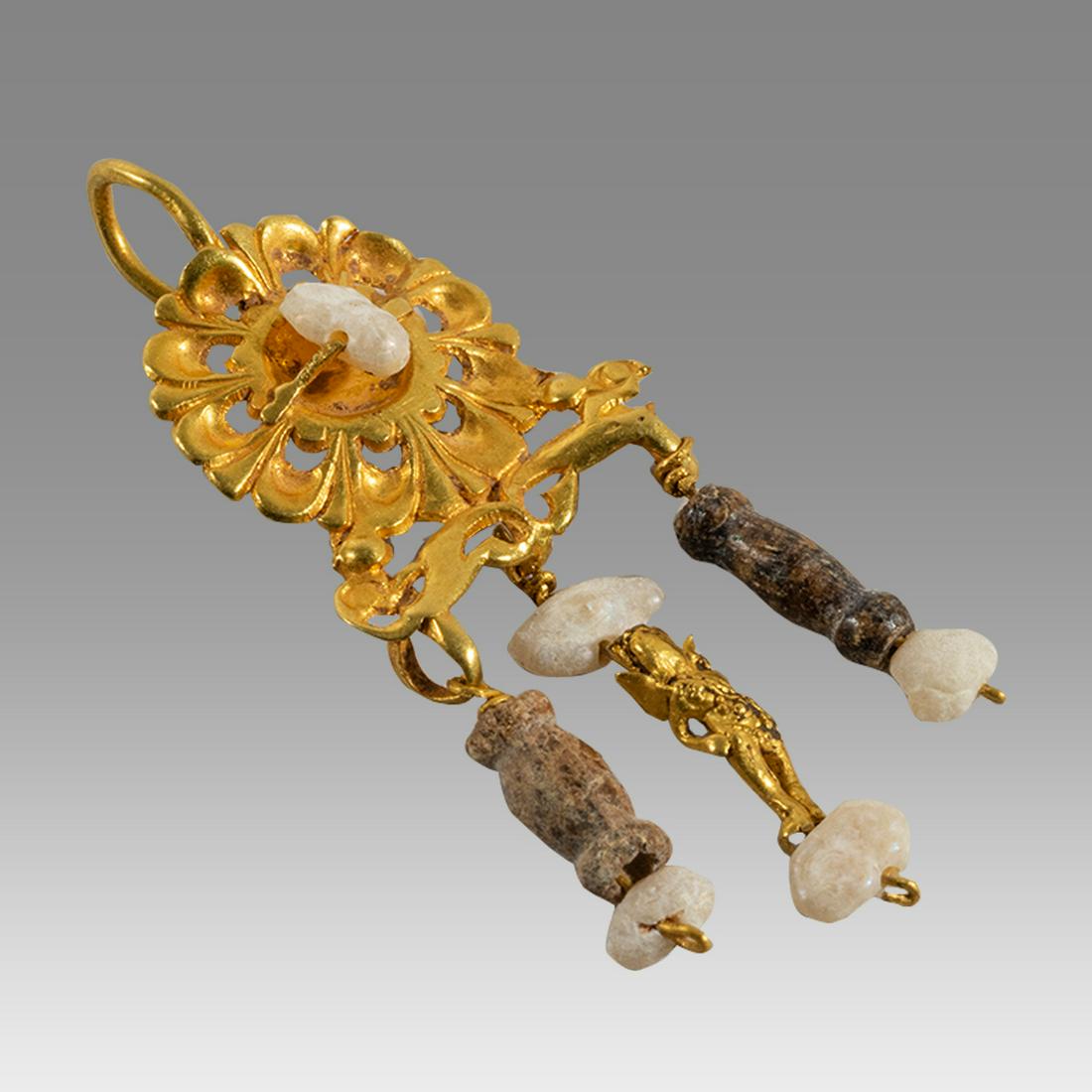 Ancient Roman Gold Earring c.1st-4th century AD. (1 of 2)