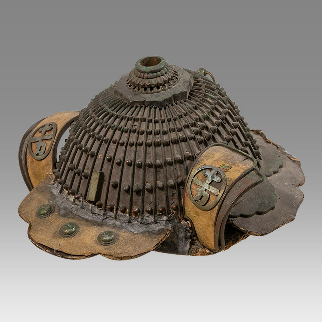 antique Japanese samurai Helmet Edo Period c.18th (1 of 2)