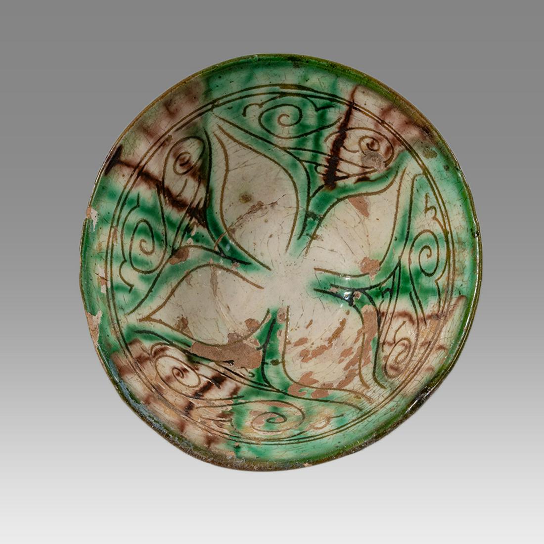 Islamic Persian Cermaic Bowl c.14th century. (1 of 3)