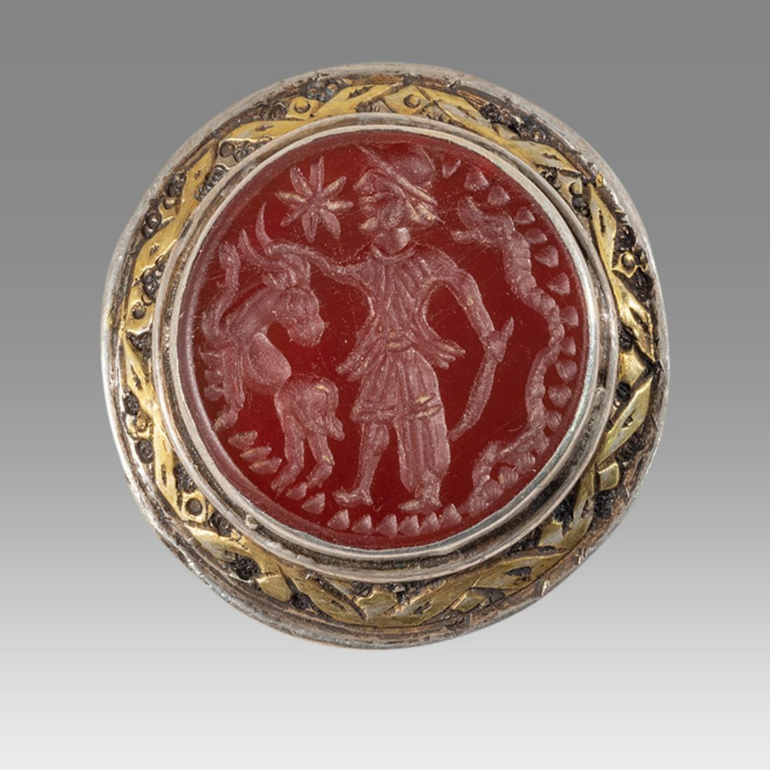 Persian Sasainian Style Silver ring with Intaglio. (1 of 4)