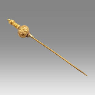 Ancient Roman Gold Pin with Head c.1st-4th century AD.: Ancient Roman Gold Pin with Head c.1st-4th century AD. Size 3 5/8 inches length. weight 4.4 grams. High karat gold hair pin with head finial. Provenance: Private NYC Collection acquired in the USA