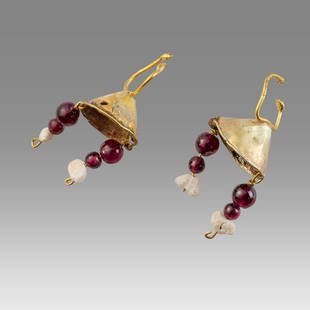 Ancient Roman Large Gold Pair of Earrings c.1st century AD.: Ancient Roman Large Gold Pair of Earrings c.1st century AD. Size 32 mm. weight 3.3 grams. High karat pair of gold earring with garnet and pearl beads. Provenance: Private NYC Collection acquired in