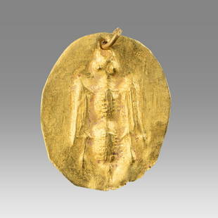 Ancient Roman Gold Pendant with Bee c.2nd-4th century AD.: Ancient Roman Gold Pendant with Bee c.2nd-4th century AD. Size 22 mm length. weight 1.0 grams. High karat gold pendant depicting Bee facing with suspension loop. wearable. Provenance: Private NYC Coll