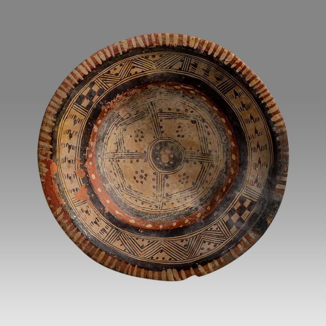 Ancient Central Asian Pottery Bowl with Geometric design c.800 BC. (1 of 3)