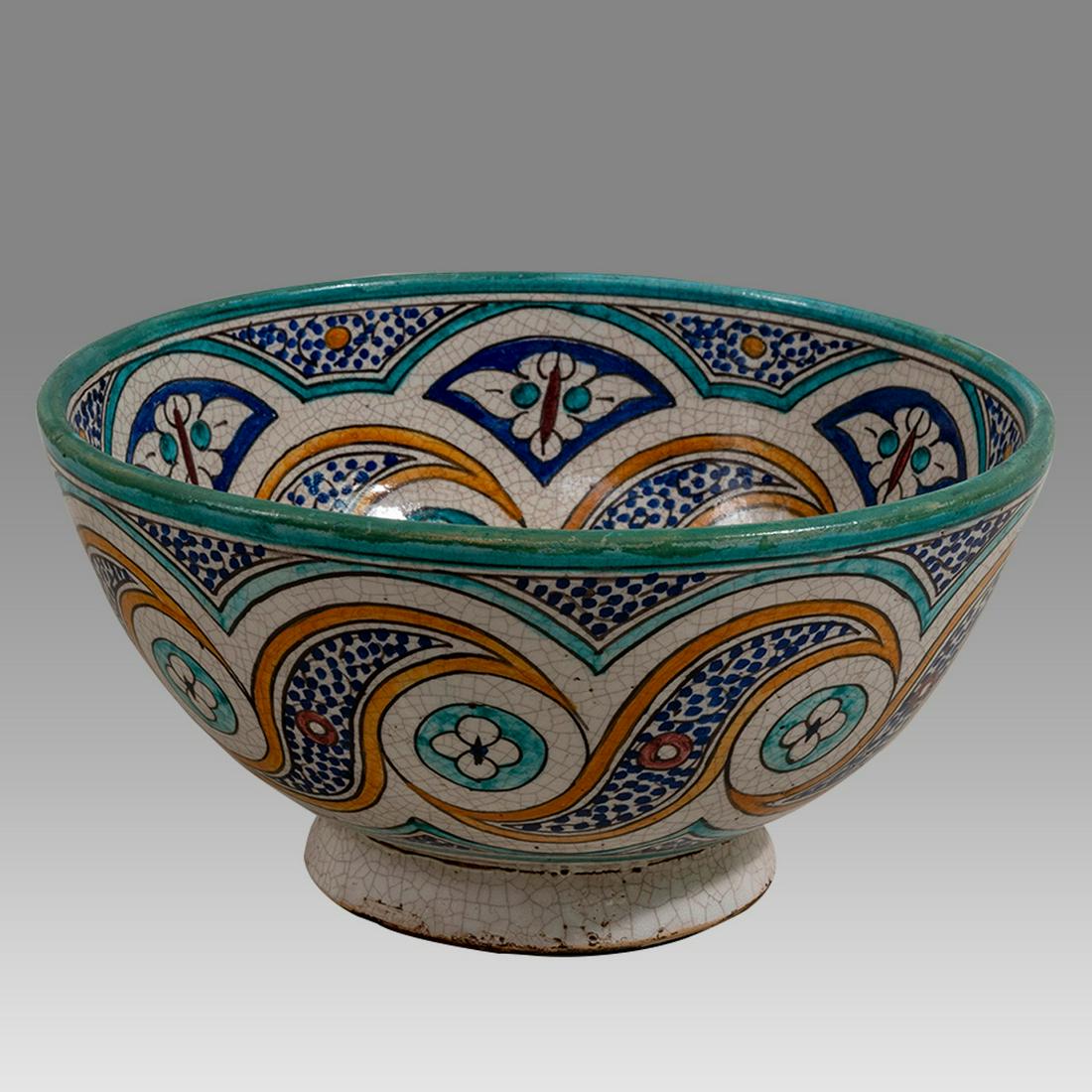 Large Moroccan Moorish Ceramic Bowl. (1 of 3)