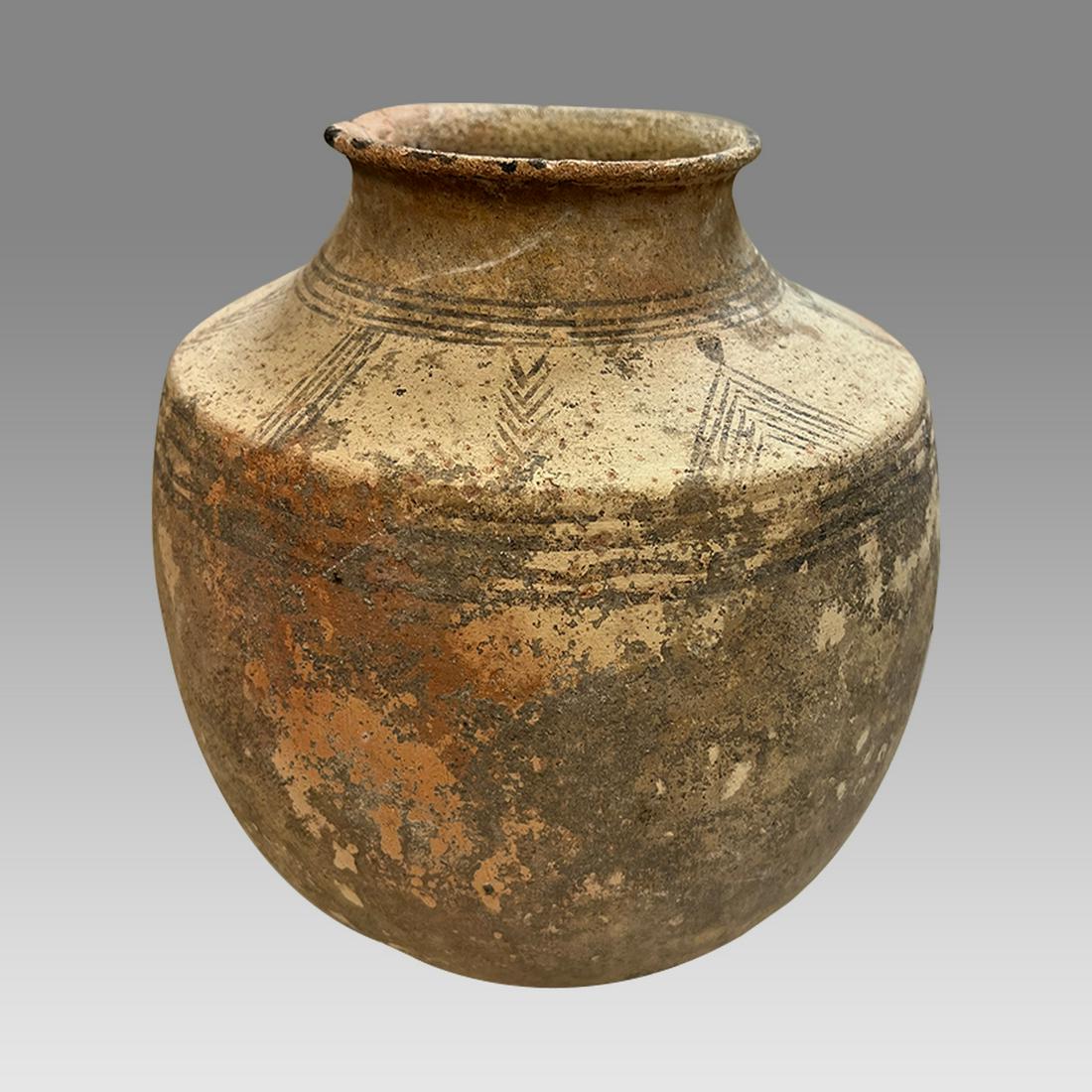 Ancient Near Eastern Luristan Pottery Jar c.2000 BC. (1 of 2)