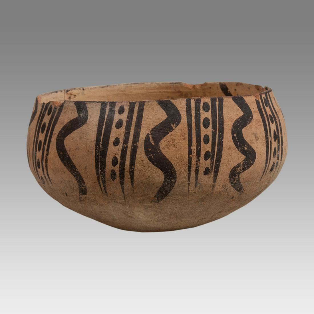 Ancient Pre Columbian Chancay Bichrome Shallow Bowl c.1100-1470 AD.: Ancient Pre Columbian Chancay Bichrome Shallow Bowl c.1100-1470 AD. Size 6 inches diameter. 3 1/2 inches high. Pre Columbian, central coast, Chancay. A shallow bowl used for rituals, ceremonies or bur