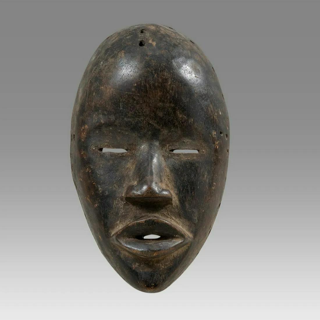 Africa, Dan Wood Mask. (1 of 3)