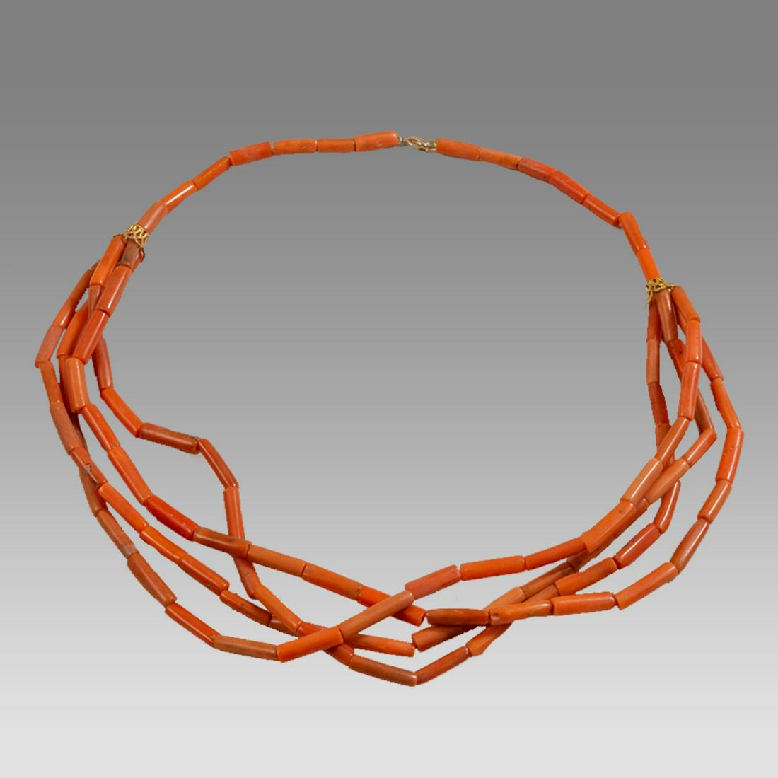 Coral Bead Necklace. (1 of 1)