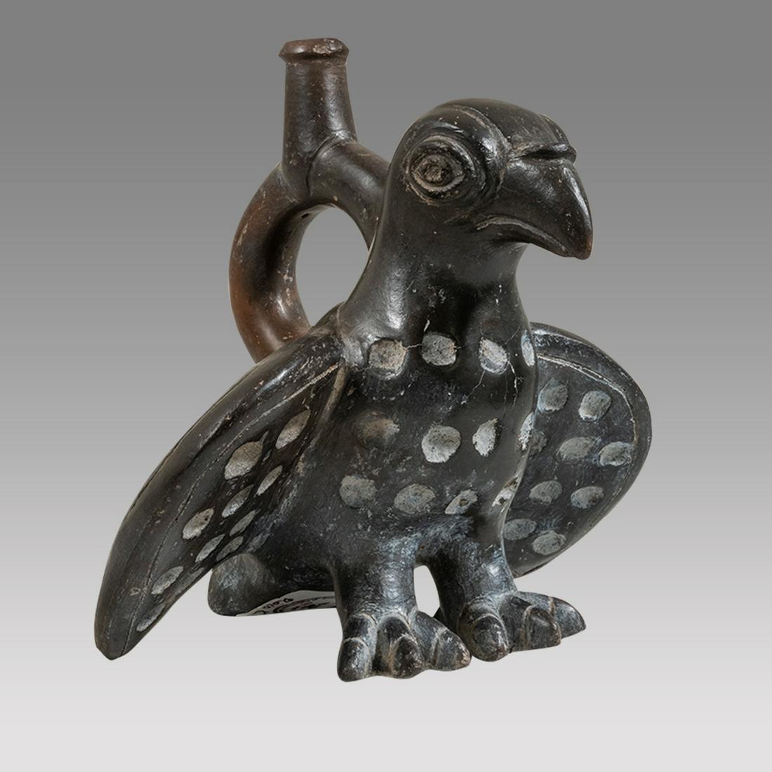 Moche Style Bird Pottery Vessel. (1 of 4)
