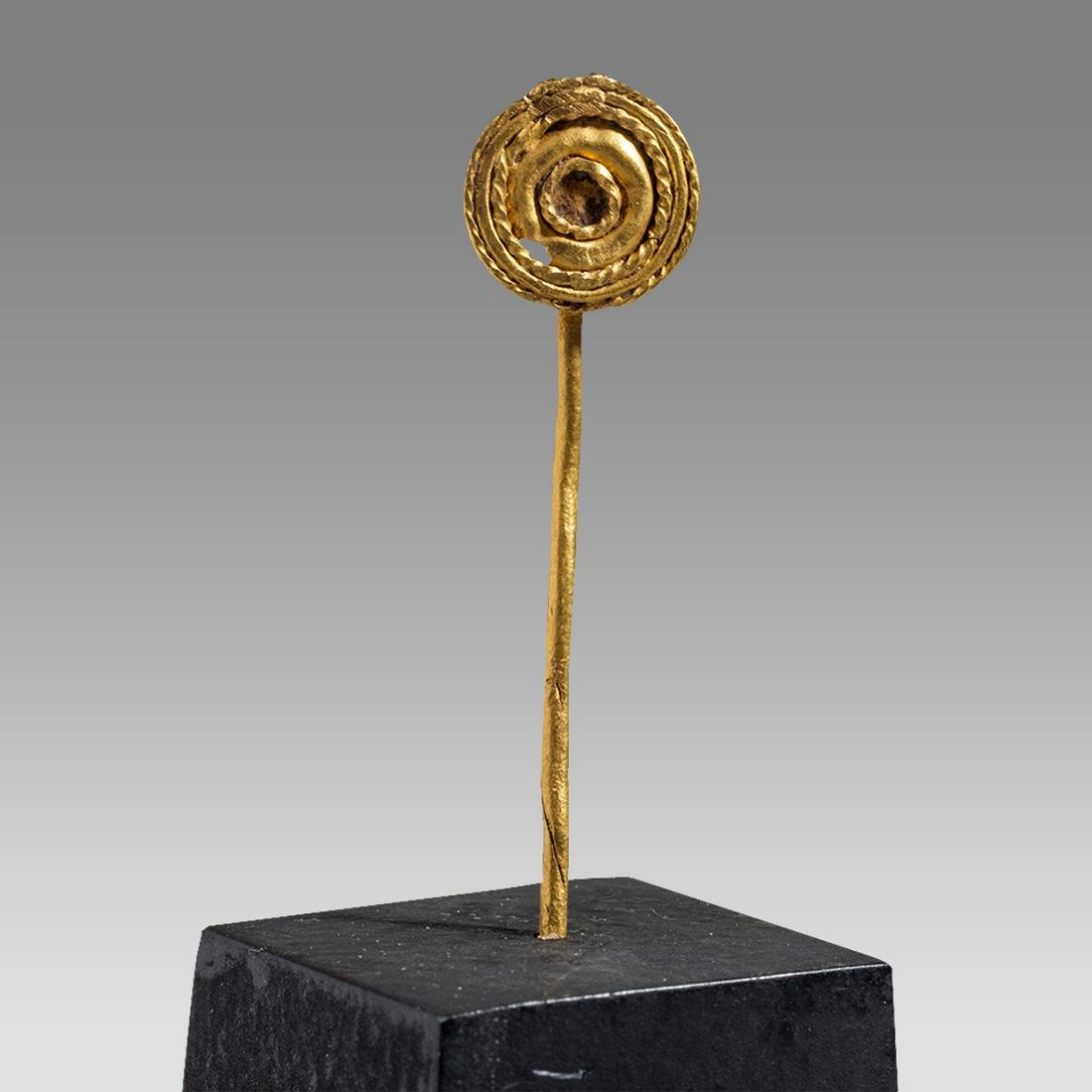 Ancient Roman Gold Hair Pin c.1st-2nd century AD. (1 of 2)