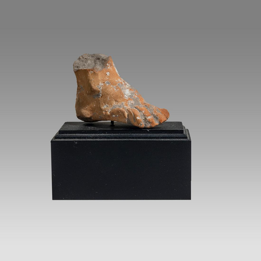 Ancient Roman Terracotta foot Fragment c.1st-2nd century AD. (1 of 2)