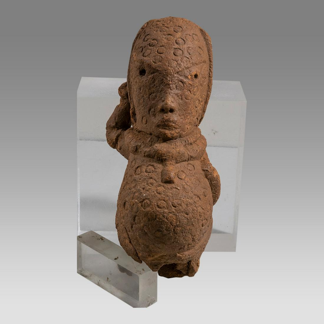 Nok figure-Terracotta Female Figure. NOK, NIGERIA, II CENTURY BC - II CENTURY CE. (1 of 2)