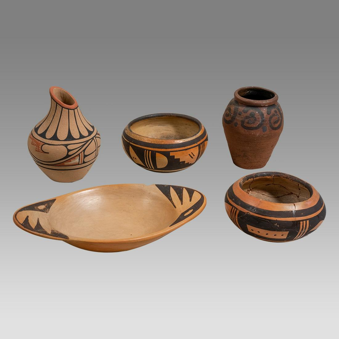 Lot of 5 Modern, Vintage Native American Pottery Vessels. (1 of 3)