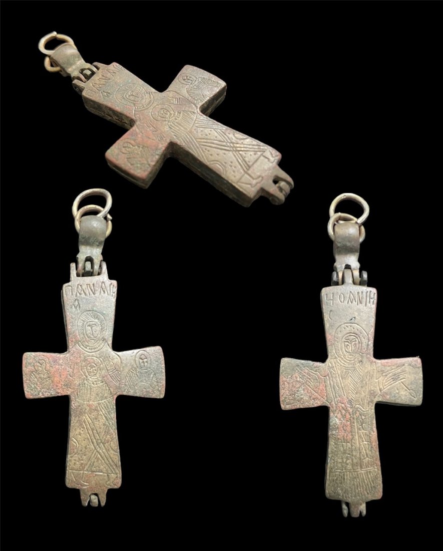 Ancient Byzantine Bronze Reliquary Cross with Christ c.9th century AD. (1 of 4)