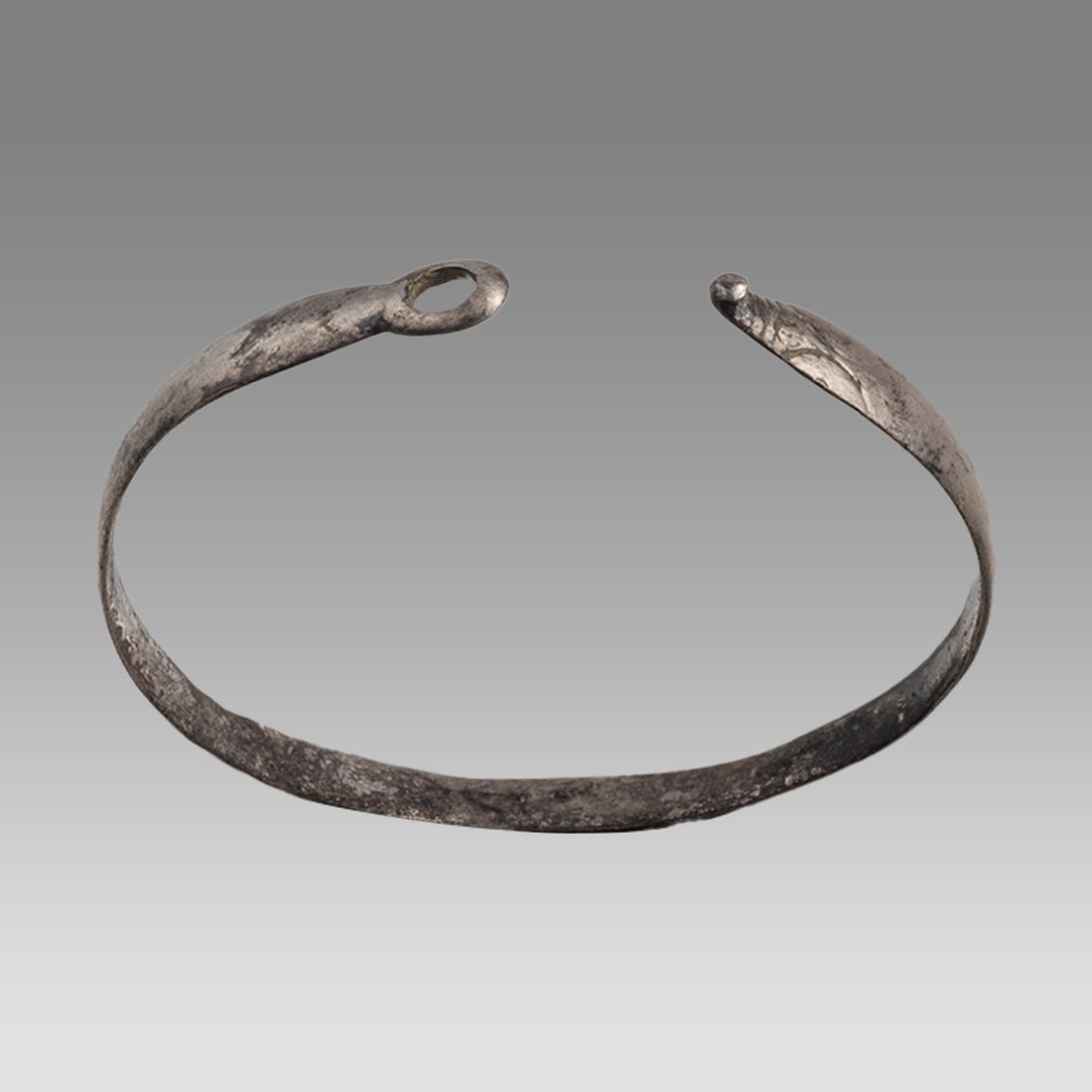 Ancient Roman Silver Bracelet c.1st-2nd century AD. (1 of 2)