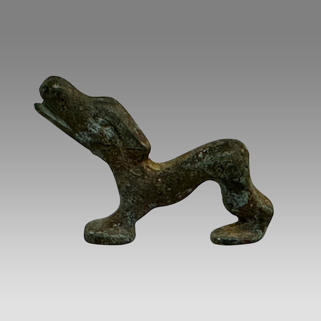 Ancient Roman Bronze Dog, Lid Handle c.1st-2nd century AD. (1 of 2)