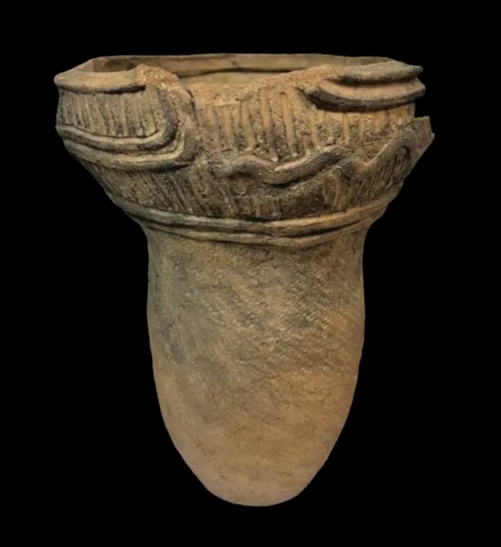 Neolithic Japanese Jomon Pottery Vessel. (1 of 4)