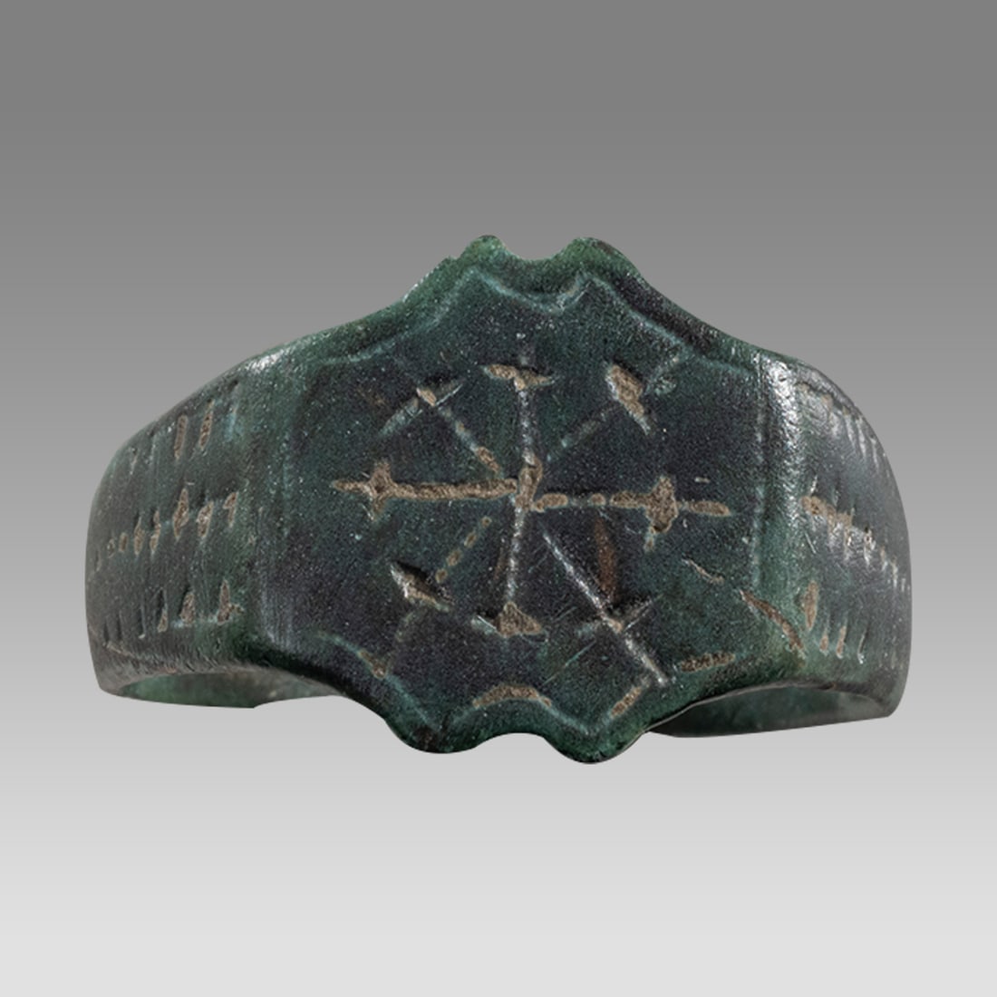 Ancient Roman Bronze Ring c.2nd century AD. (1 of 2)