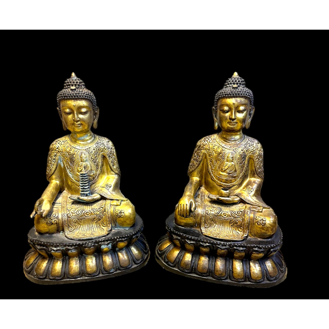 A Pair of Thai Large Bronze Seated Buddha (1 of 5)