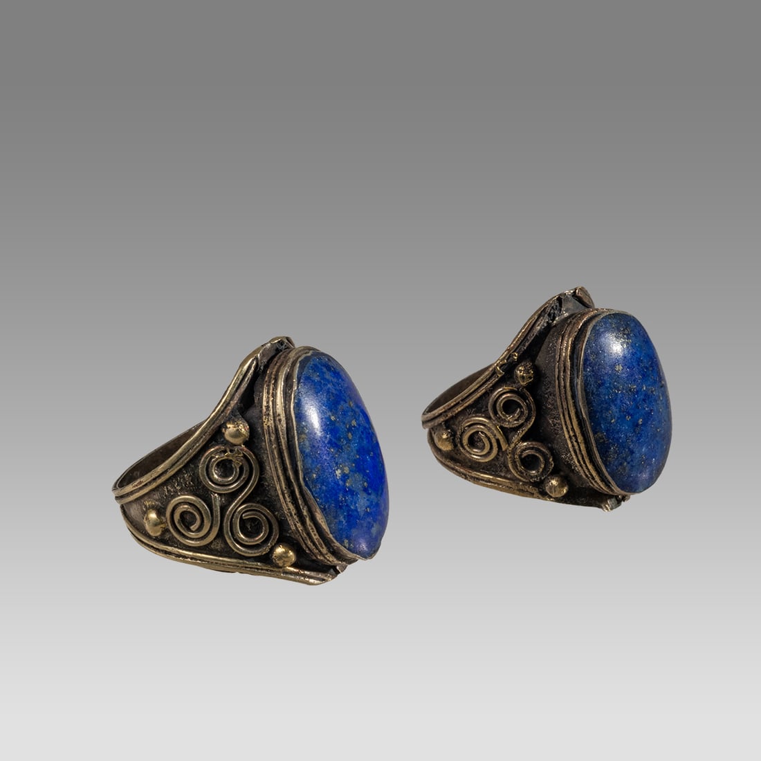 Lot of 2 Persian Silvered rings with Lapis Lazuli Stone. (1 of 2)