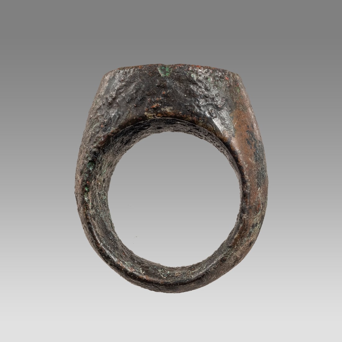 Ancient Roman Bronze Ring c.2nd century AD. (1 of 2)