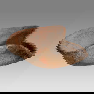 Ancient Holy Land First Temple Oil Lamp Iron Age II c.1200-550 BC.: Ancient Holy First Temple Oil Lamp Iron Age II c.1200-550 BC. Size 5 1/2 inches length, 2 3/8 inch high. Iron Age clay oil lamp with pinched spout with round base dating back to the first temple