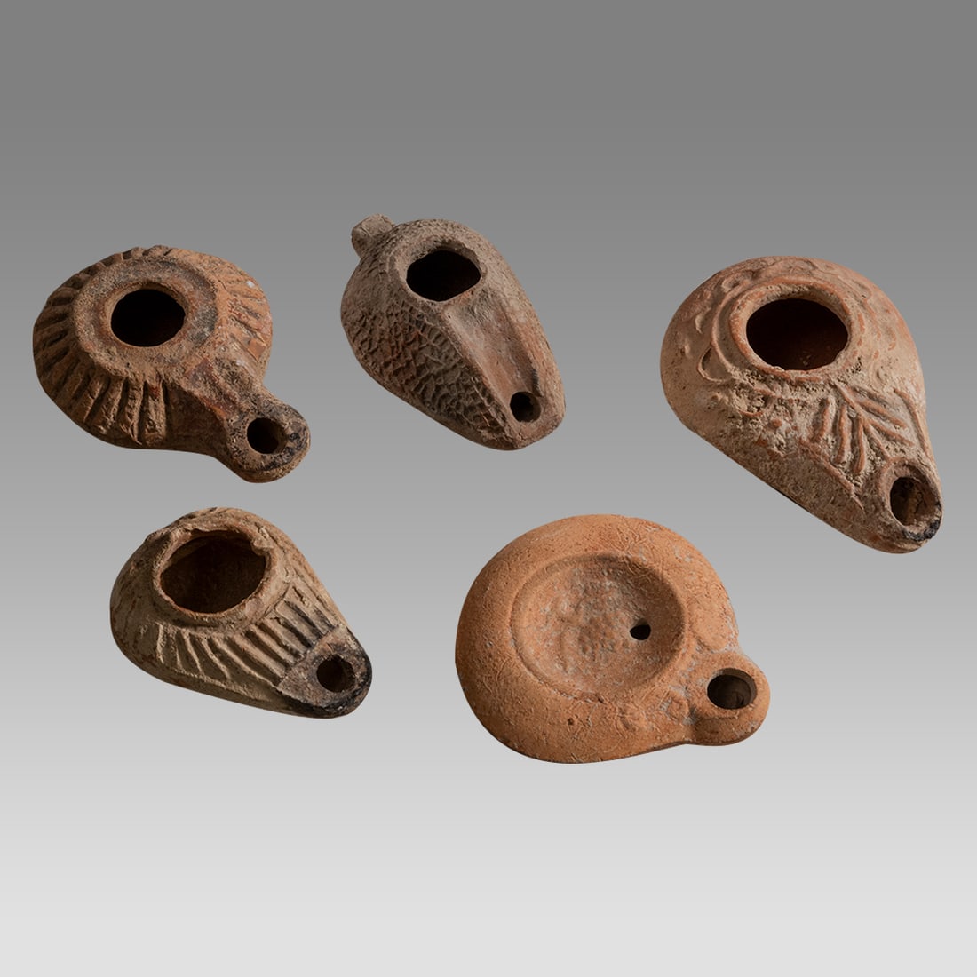 Lot of 5 Ancient Roman, Byzantine Terracotta Oil Lamps c.2nd-5th century AD. (1 of 2)