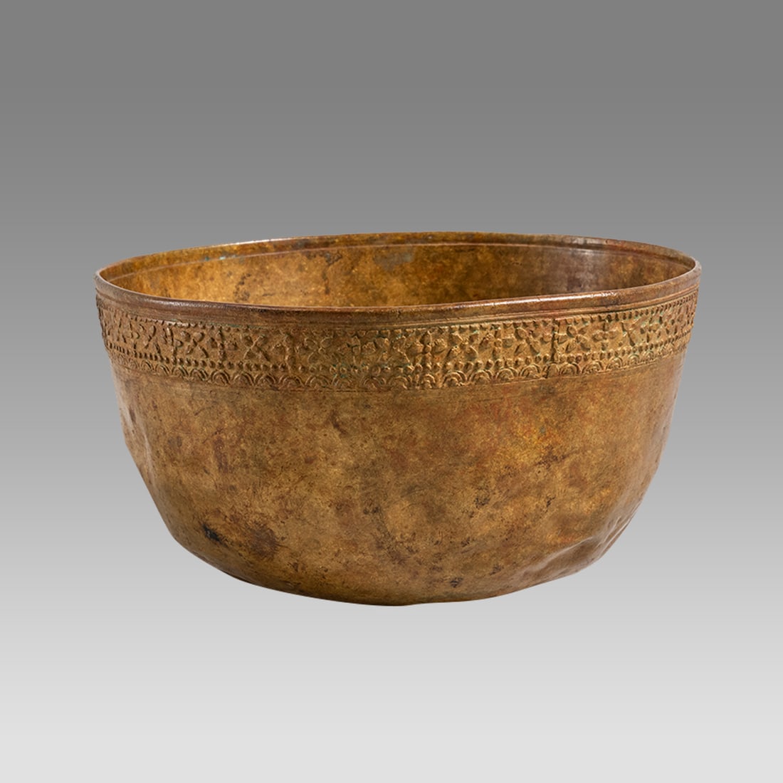 Antique Turkish Or Middle Eastern Copper Bowl c.19th century or Earlier. (1 of 3)
