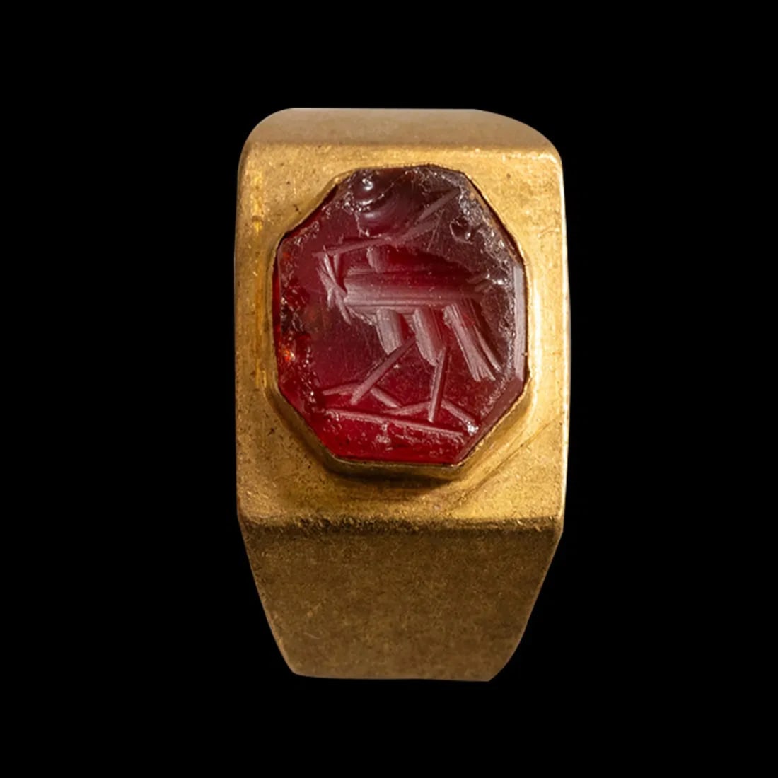 Roman Style High Karat Gold Ring With Agate intaglio. (1 of 2)