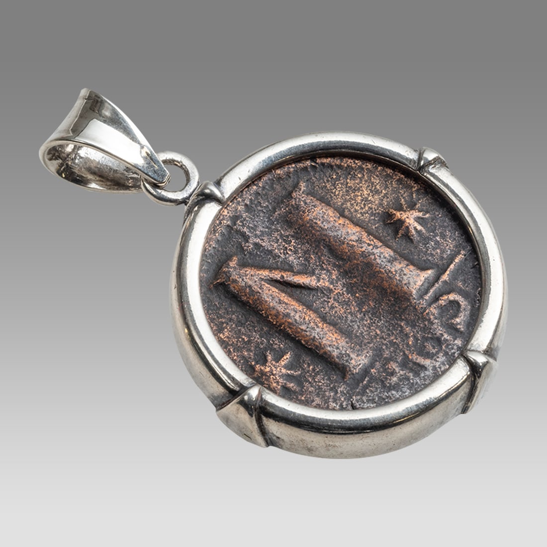 Silver Pendant With Ancient Byzantine Bronze Coin JUstin I AD 512. (1 of 2)