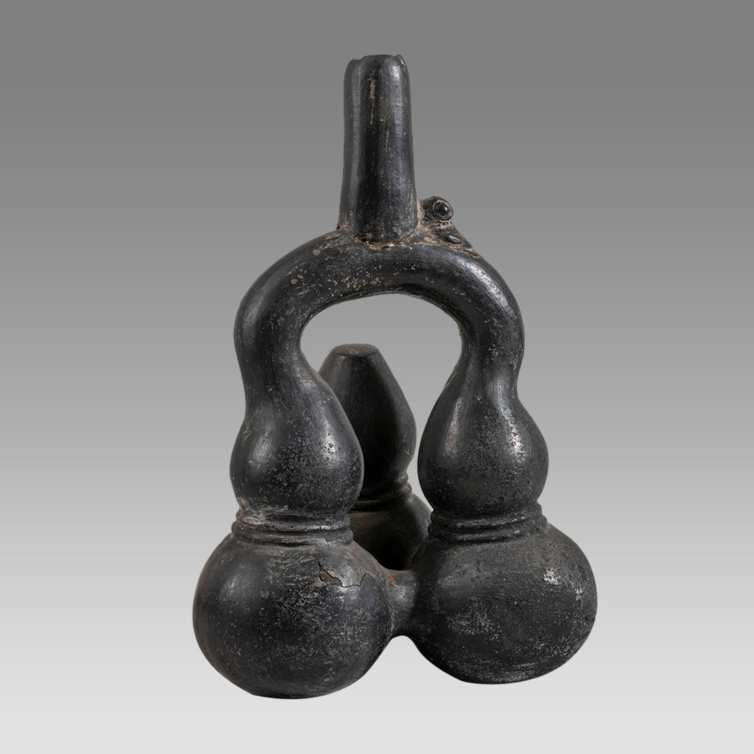 Ancient Pre Columbian Chimu Blackware Pottery Vessel Ca. 1000-1250 A.D. (1 of 3)