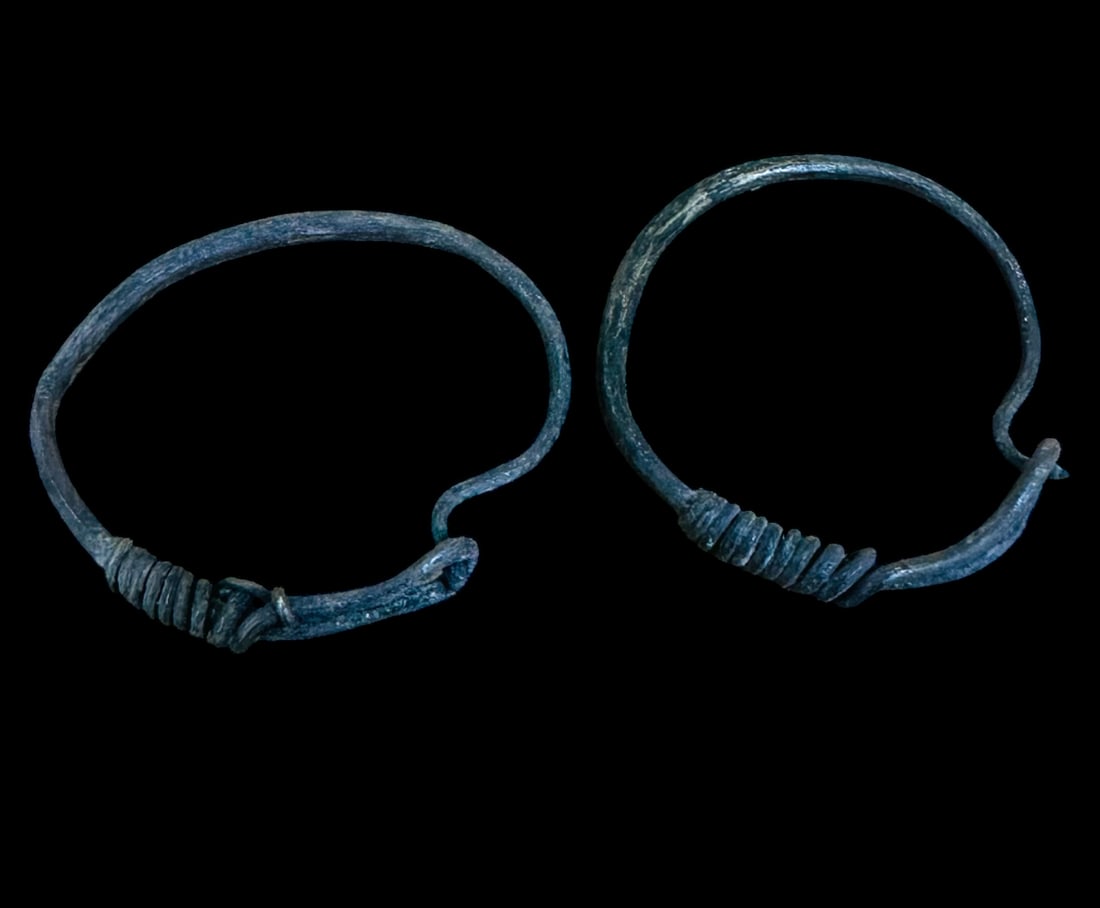 Ancient Roman Era Silver Pair of Earrings – 1st C. AD. (1 of 2)