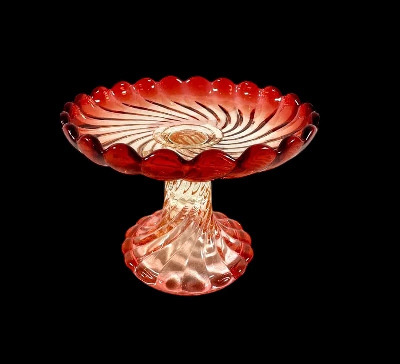 Antique French Signed Baccarat Swirl Bambou Rose Tiente Pedestal plate: Antique French Signed Baccarat Swirl Bambou Rose Tiente Pedestal plate. In excellent condition, 3 3/8” tall by 4 1/2” diameter.