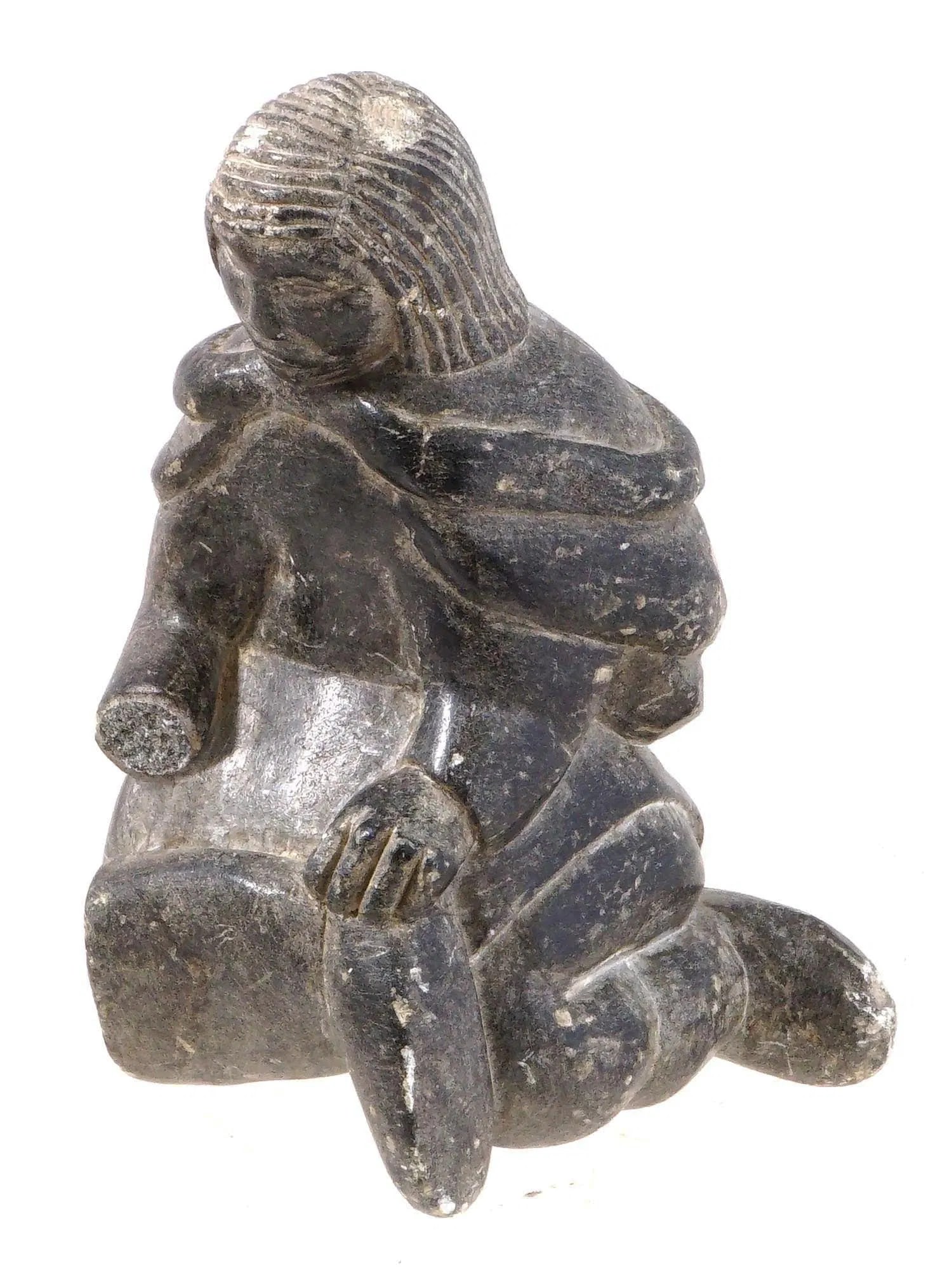 1951 ESKIMO INUIT CARVED SOAPSTONE WOMAN FIGURINE (1 of 7)