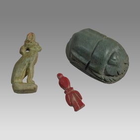 Egyptian Cat, Girdle of Isis and Scarab. Late period.(3)