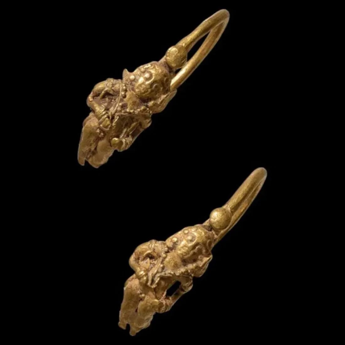 Roman Style High Karat Gold Earrings with Eros. (1 of 3)