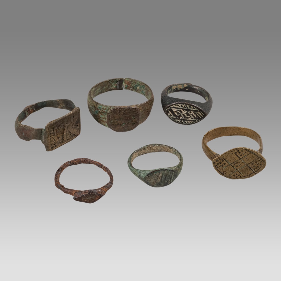 Lot of 6 Ancient Roman Bronze Rings c.1st-4th century AD. (1 of 2)