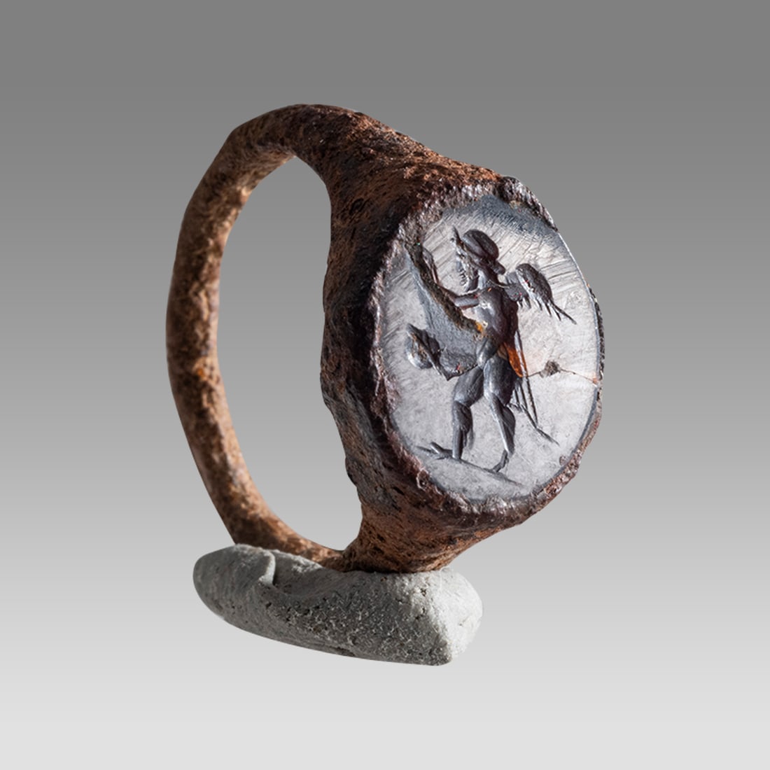 Ancient Roman Bronze Ring With Intaglio c.2nd-4th century AD. (1 of 2)