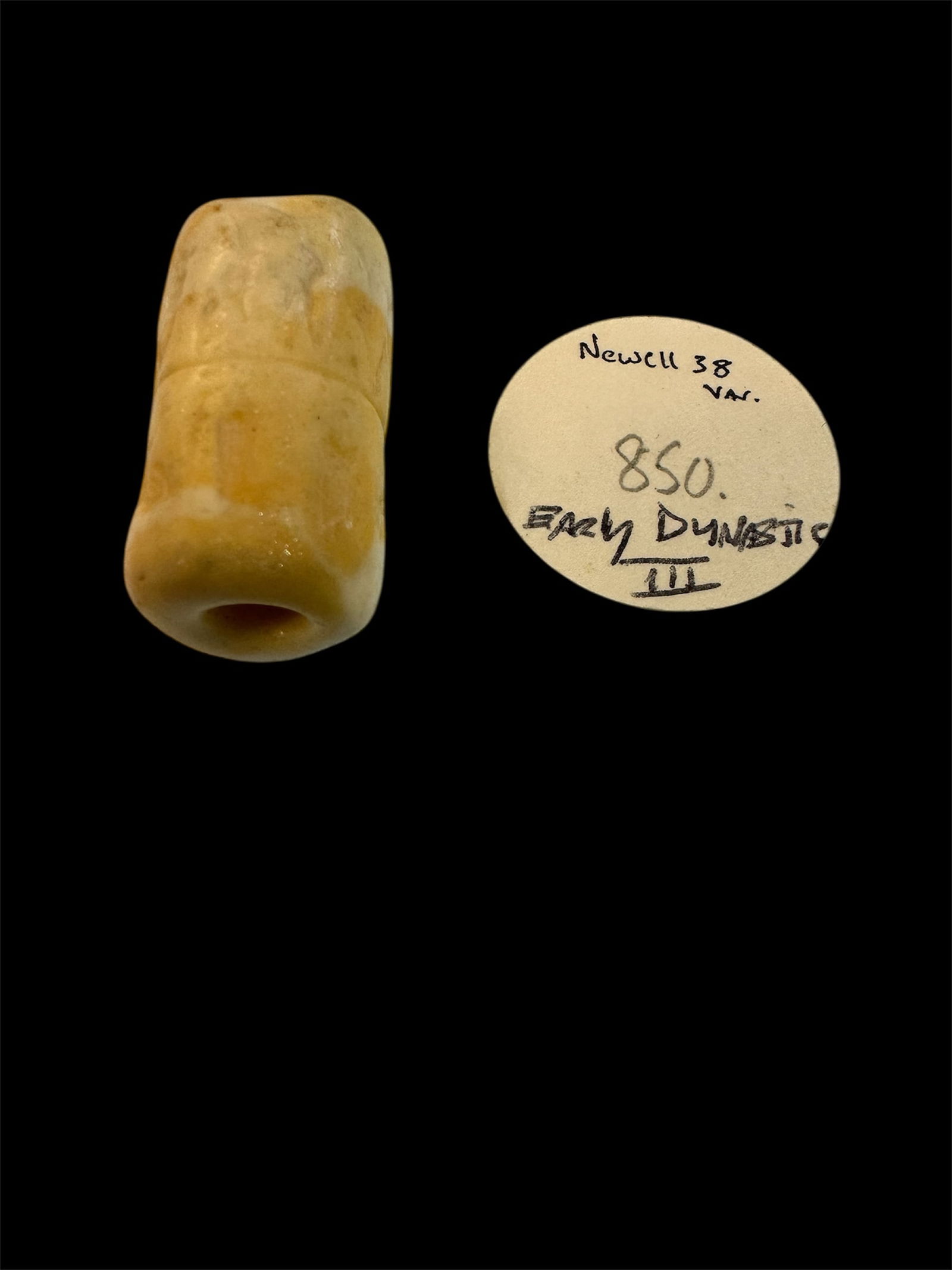 Ancient Mesopotamian Jamdit Nasr Marble Cylinder Seal c.3000 BC.: Ancient Mesopotamian Jamdet Nasr Marble Cylinder Seal Circa 3000 B.C. Size: 30 x 15 mm Material: MarbleA large and finely carved marble cylinder seal from the Jamdet Nasr period, featuring a double re